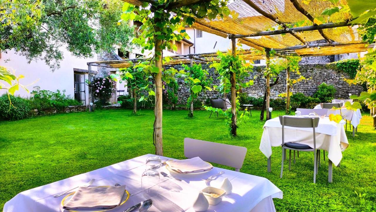 Badia Giulia Prestigious Historical B&B, Camaiore Adults Only - Pets Free ภายนอก รูปภาพ