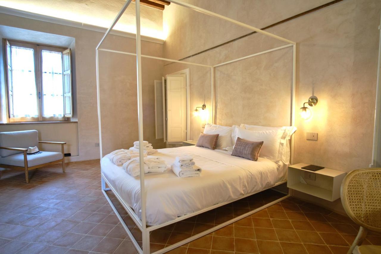 Badia Giulia Prestigious Historical B&B, Camaiore Adults Only - Pets Free ภายนอก รูปภาพ